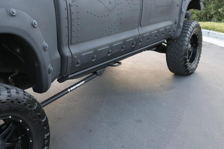 Детали экстерьера Toyota Tundra CrewMax 4x4 Zombie Apocalypse 2013 года  (фото 189 из 461)